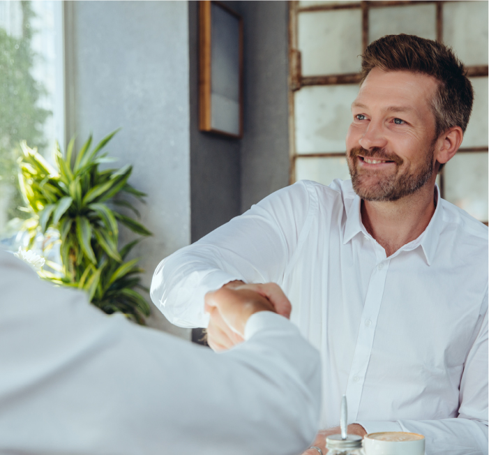 eQ customer care team image